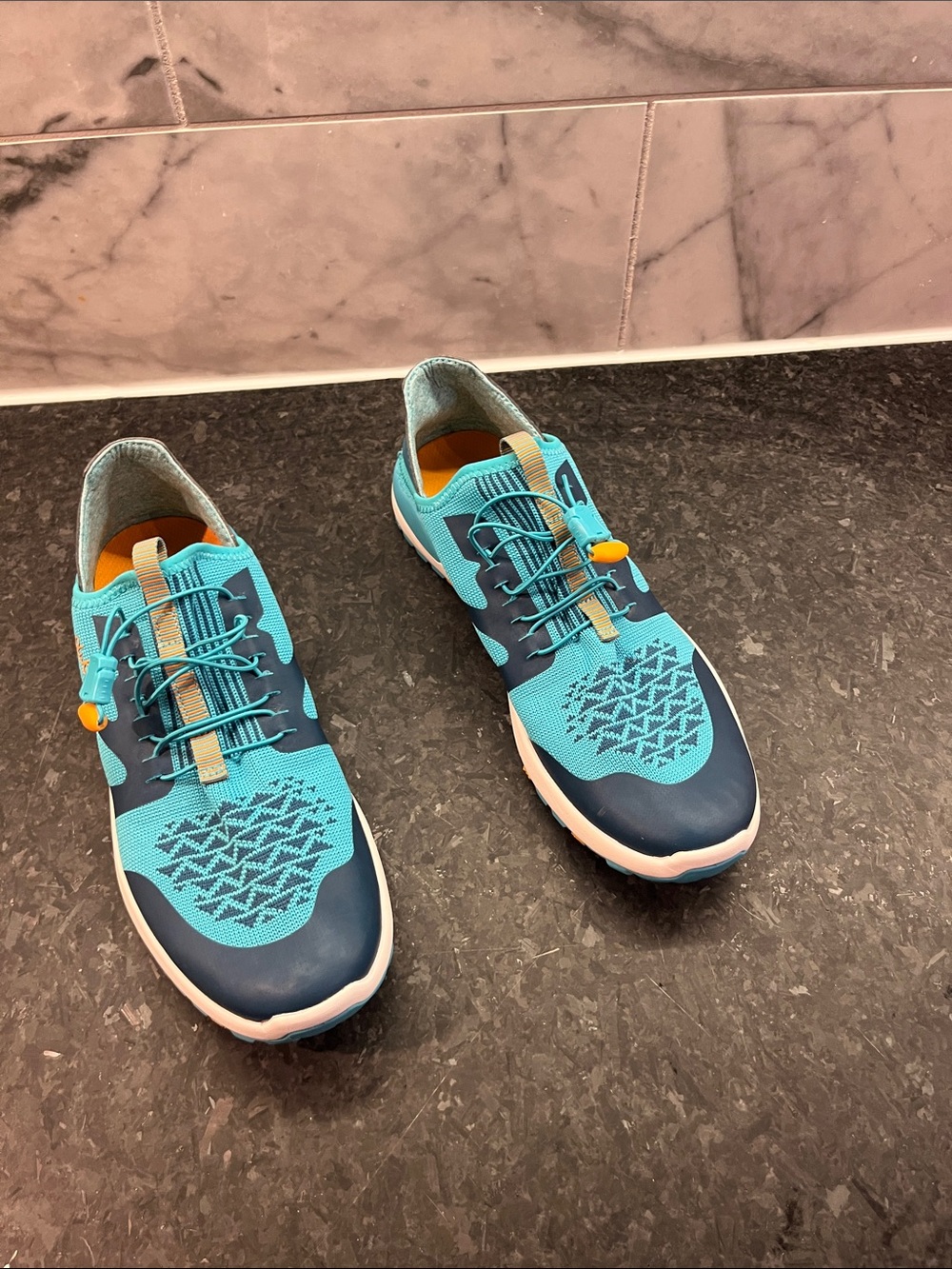 Women’s OLUKAI MIKI TRAINER Athletic Sneakers